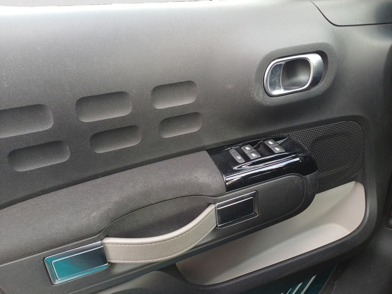CITROEN C3 3ª serie - C3 PureTech 110 S&S EAT6 Shine