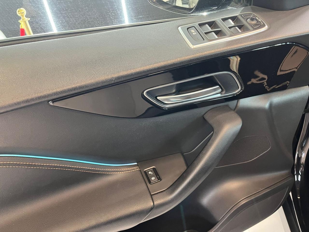Jaguar F-Pace 2.0 D 180 CV AWD aut.Portfolio