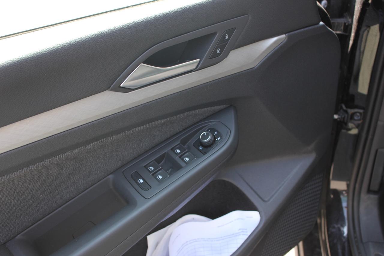 Volkswagen Golf 2.0 TDI 115 CV LIFE NAVY VOLANTE RISCALDABILE ADAPTIVE CRUISE CONTROL