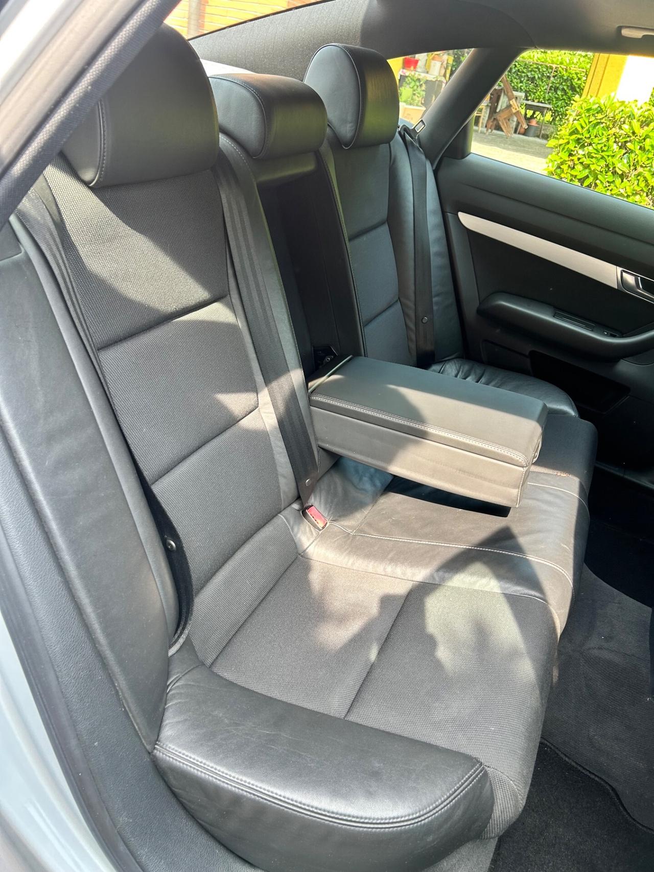 Audi A6 Avant 3.0 V6 TDI quattro Sline