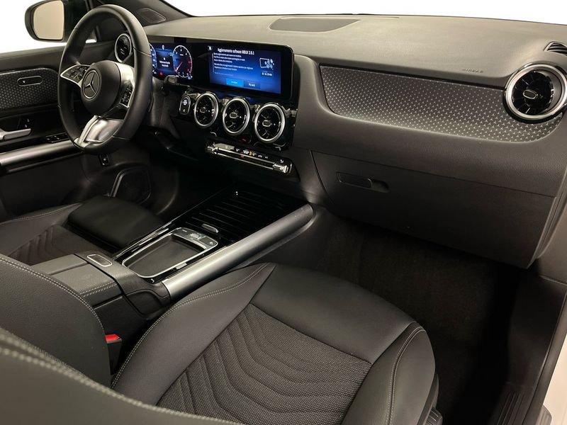 Mercedes-Benz GLA 180 d Automatic Business Extra