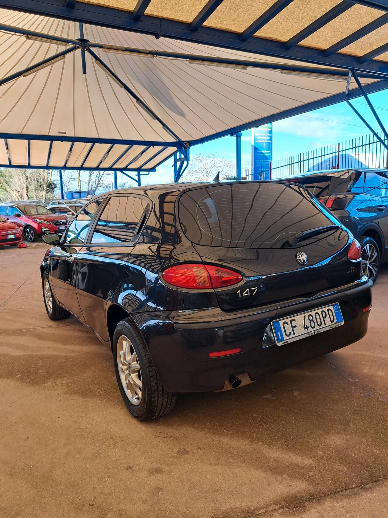 Alfa Romeo 147 1.9 JTD 115 CV 3p. Distinctive