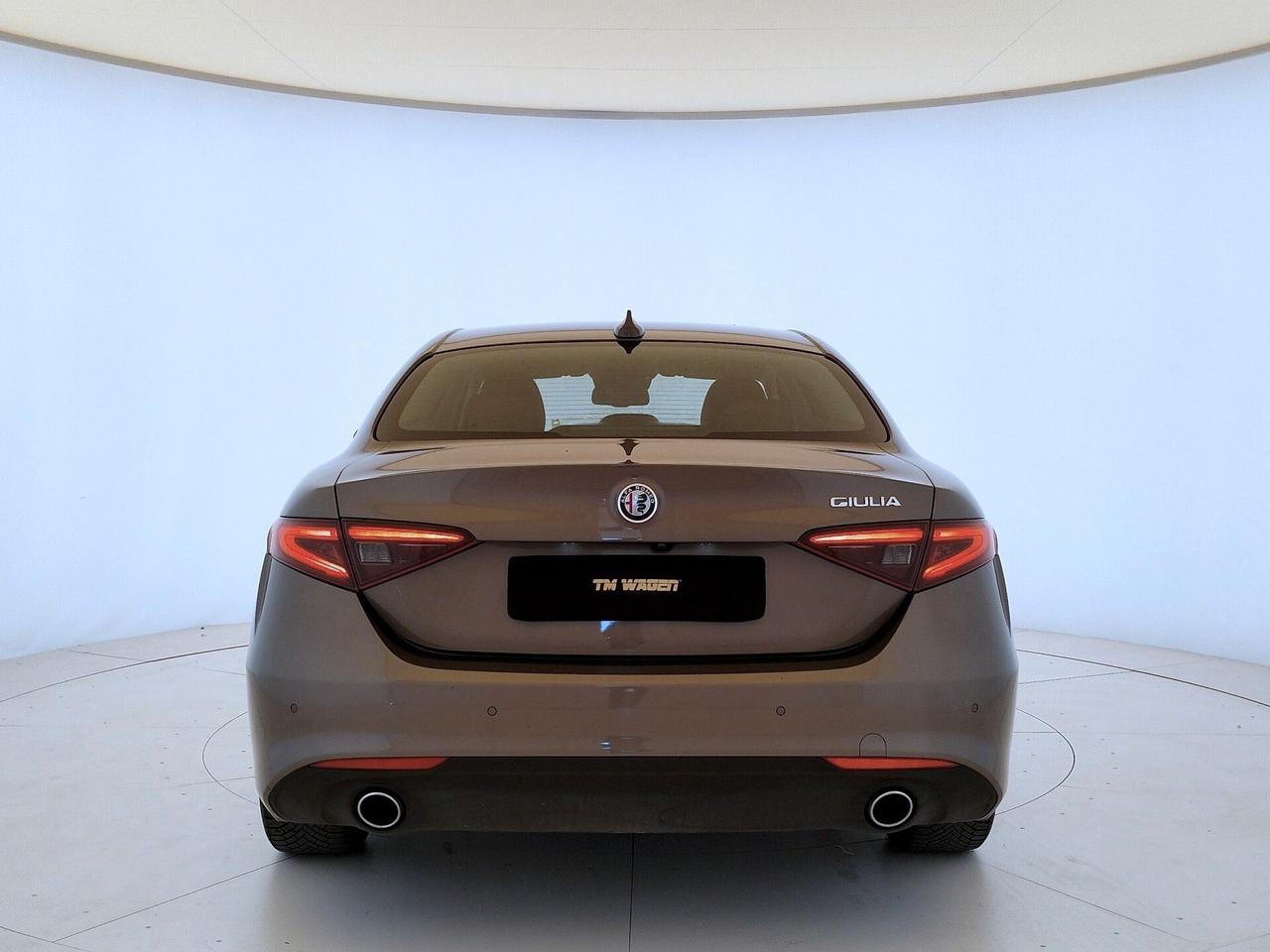 ALFA ROMEO GIULIA 2.2 t Super 180cv - IVA ESPOSTA