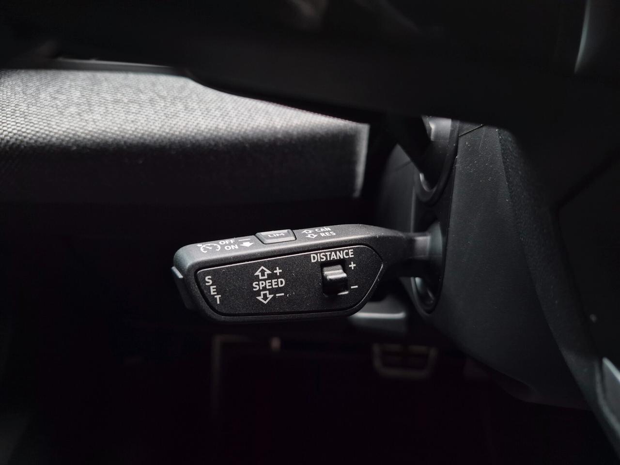 Audi A5 AVANT 2.0 TDI S TRONIC LINE EDITION -RESTYLING