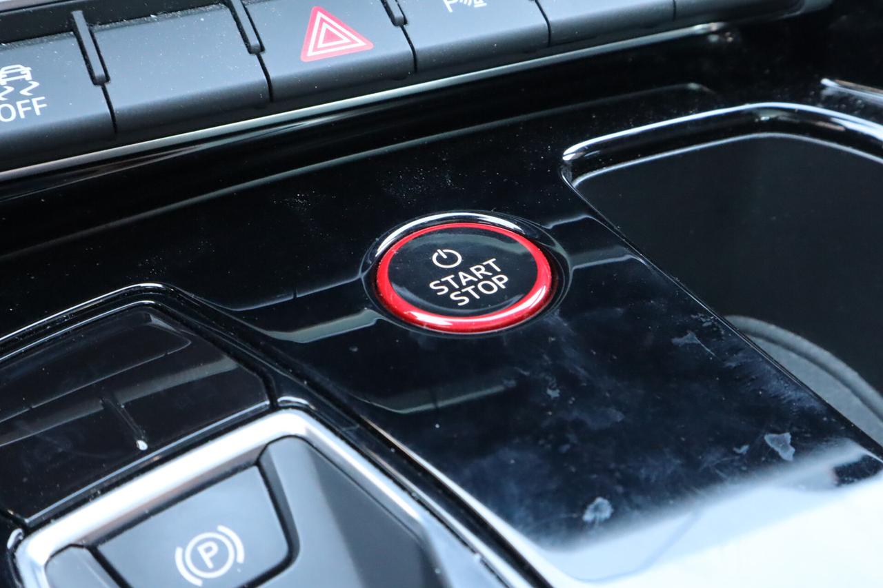 Audi E-tron GT QUATTRO 476CV 20" CAMERA PANORAMA LED