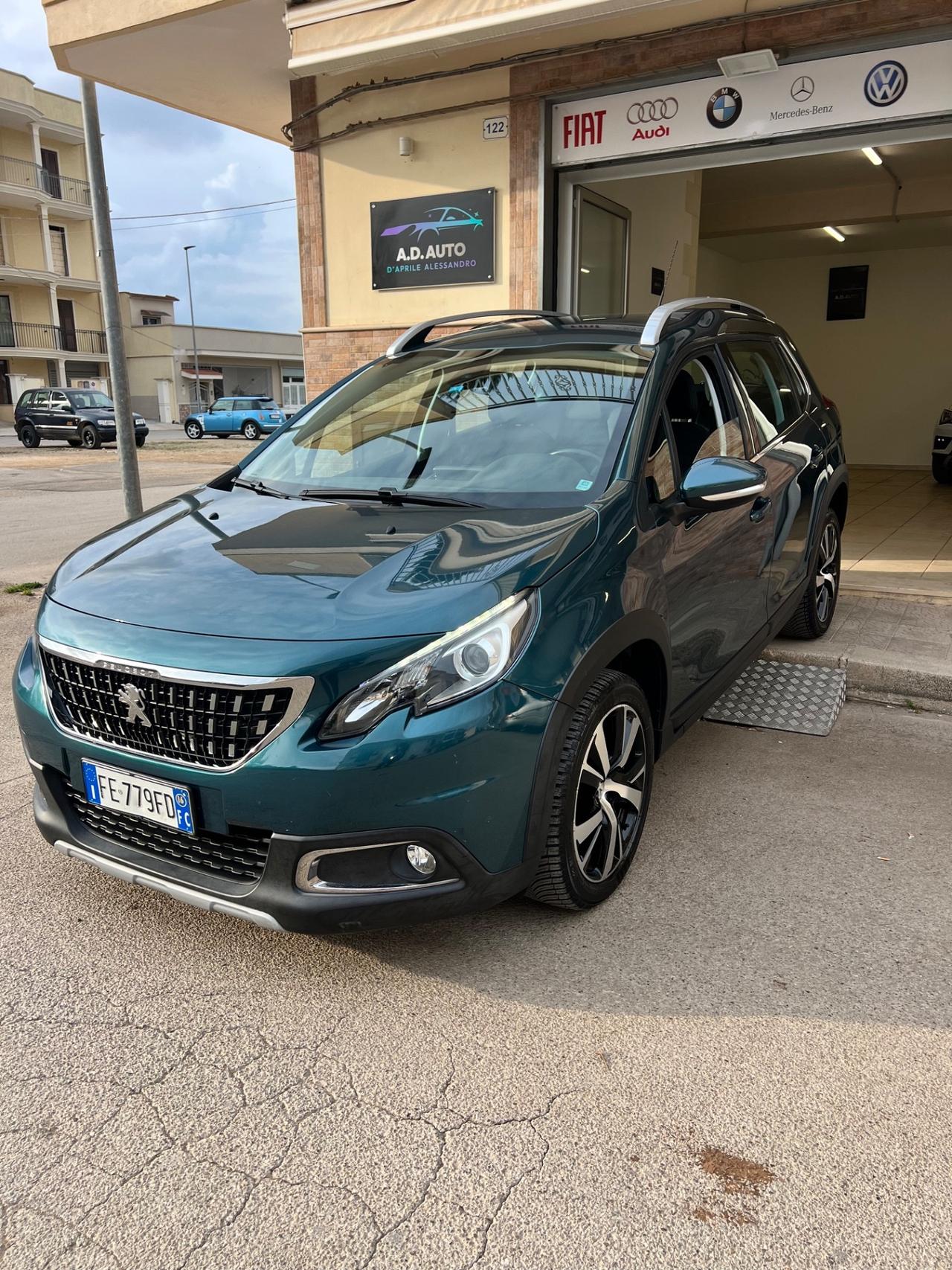 Peugeot 2008 BlueHDi 100 Allure