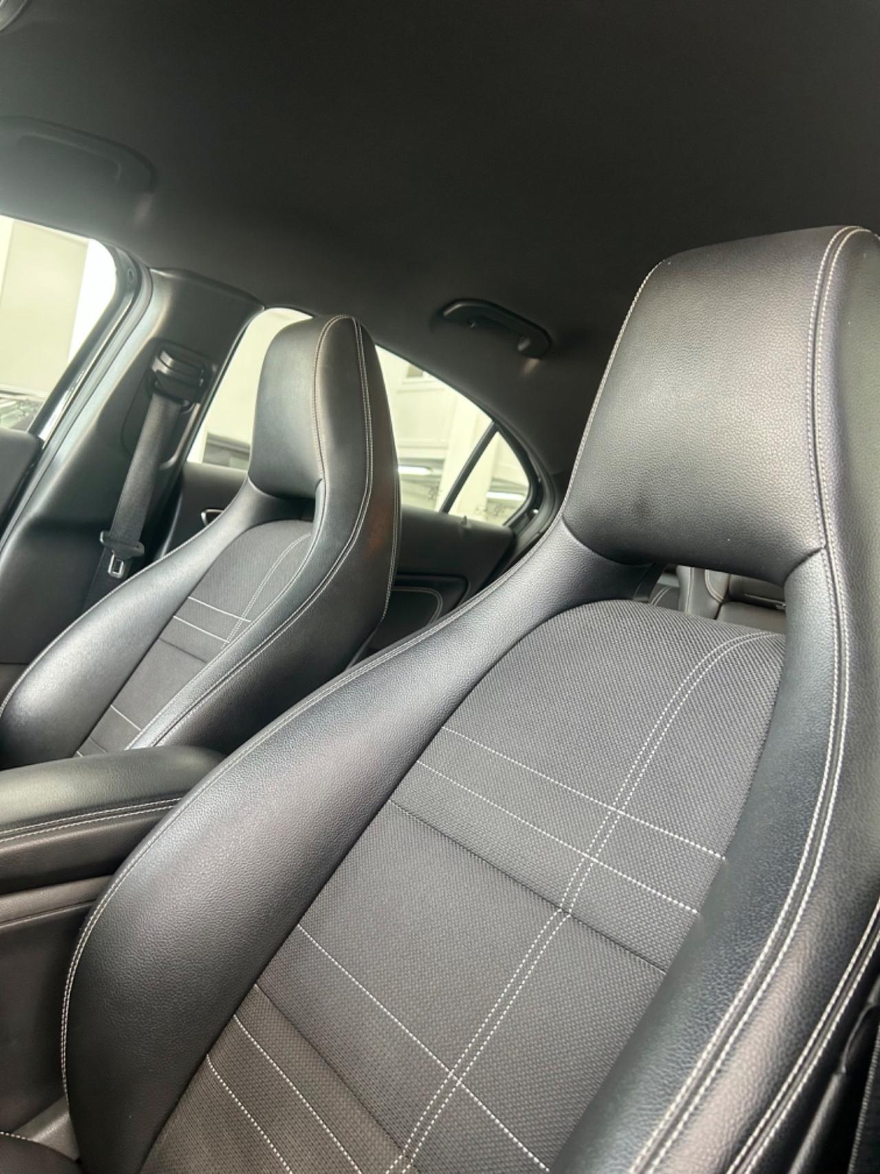 Mercedes classe A 180 d Sport DARK NIGHT finanziabile
