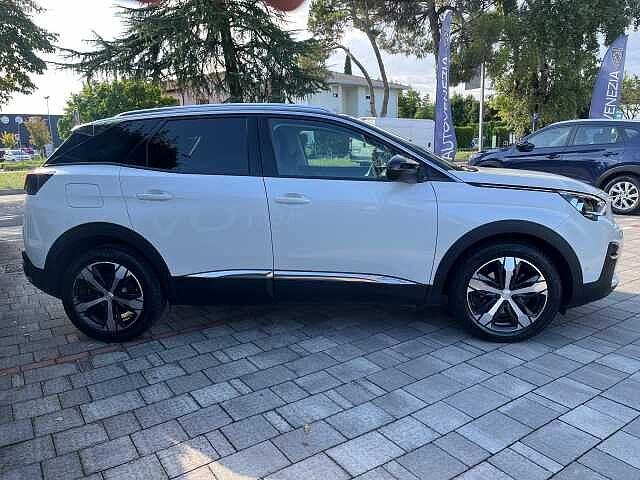 Peugeot 3008 BlueHDi 130 S&S Allure