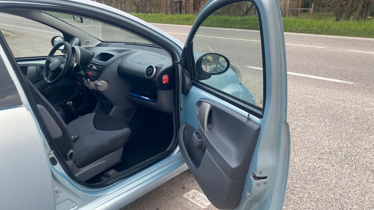Toyota Aygo 1.0 12V VVT-i 5 porte