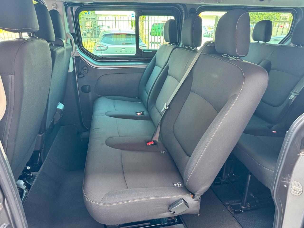Renault Trafic 1.6 DCI 125CV 9 POSTI