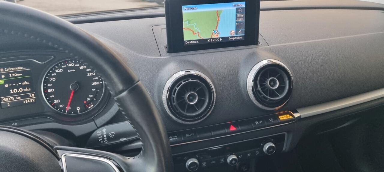 Audi A3 Sedan 1.6 TDI SLine full optionals ok neopatentati