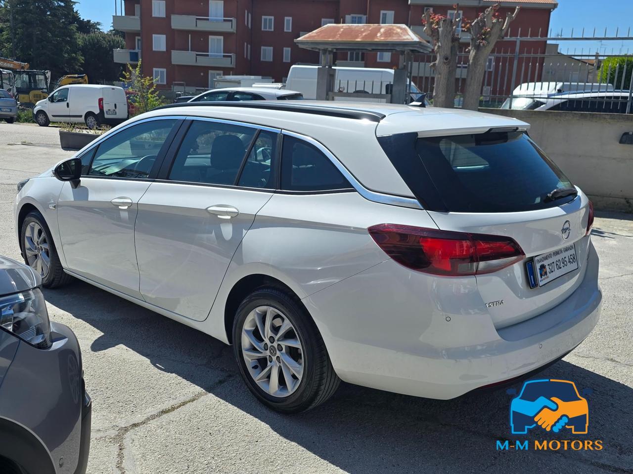 Opel Astra Sports Tourer 1.6 cdti Business 136cv auto my18.5