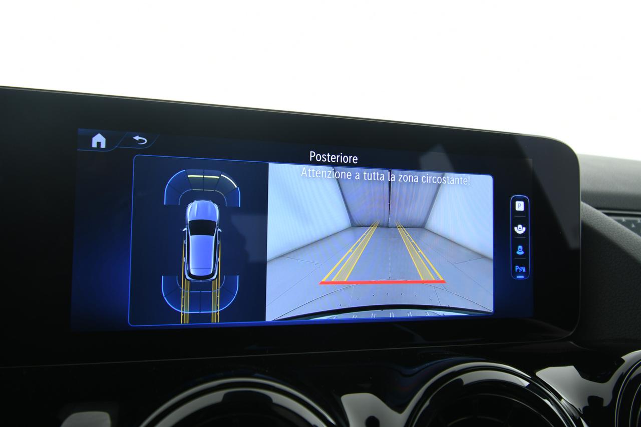 Mercedes-Benz GLA 180 d Advanced auto NEOPATENTATI+CAMERA+LED