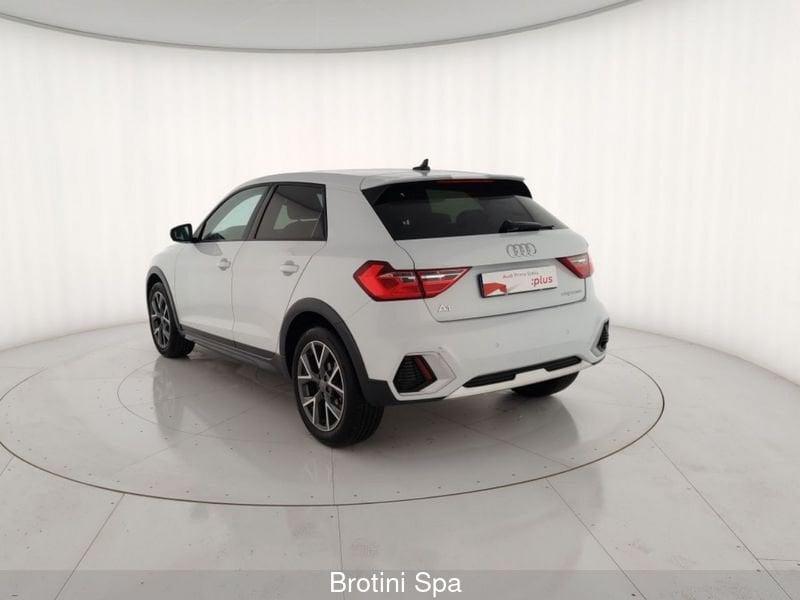 Audi A1 A1 citycarver 30 TFSI S tronic