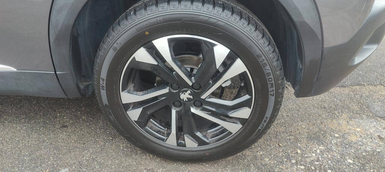 Peugeot 2008 BlueHDi 100 S&S Allure