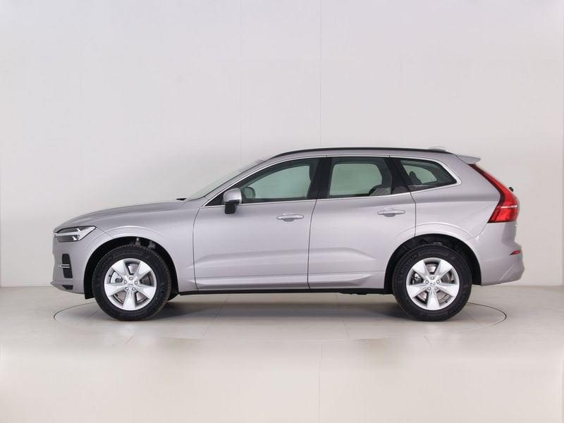 Volvo XC60 B4 (d) automatico Core **Trazione Anteriore**