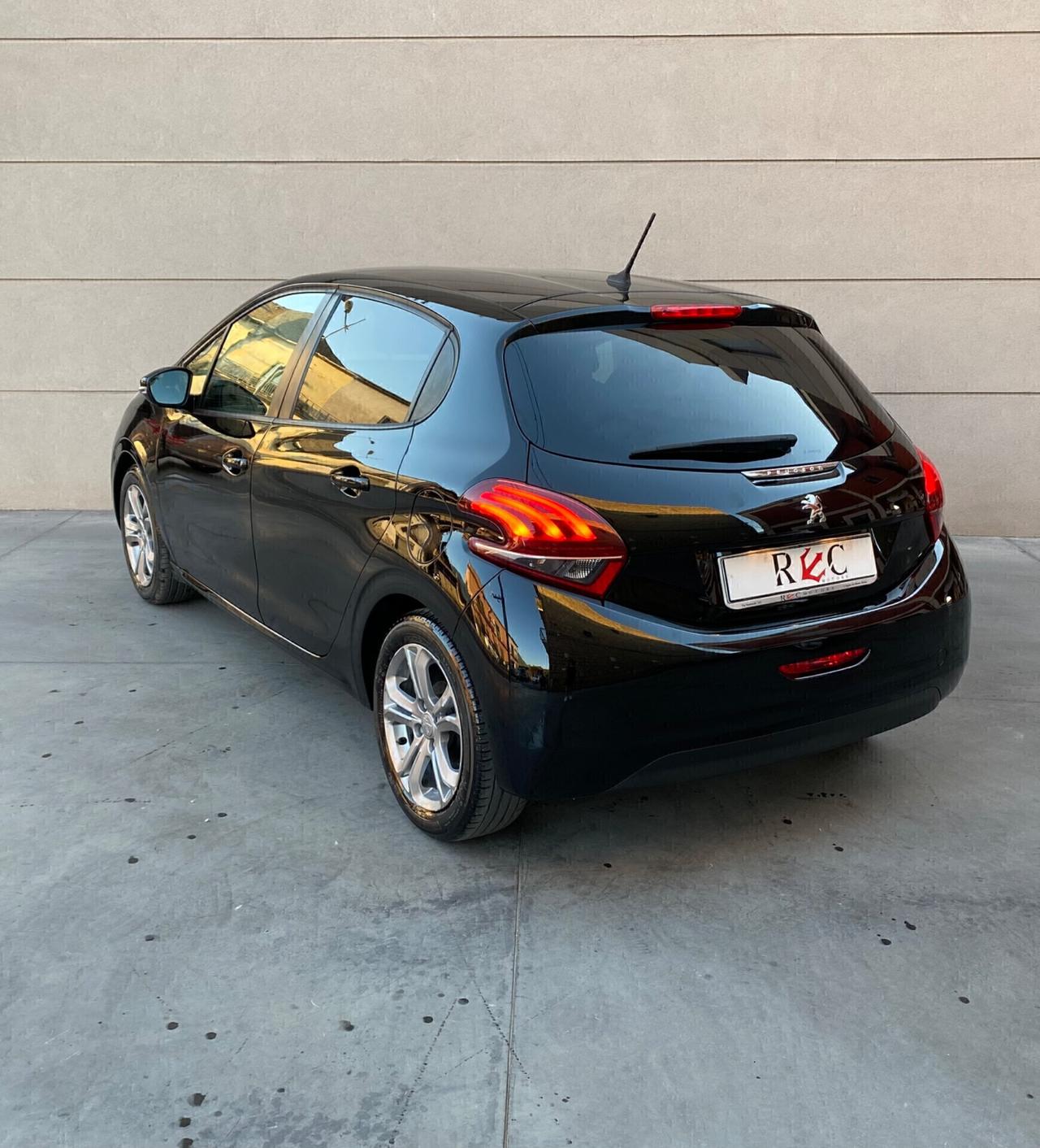 Peugeot 208 Allure 1.2 GPL Anno 2018