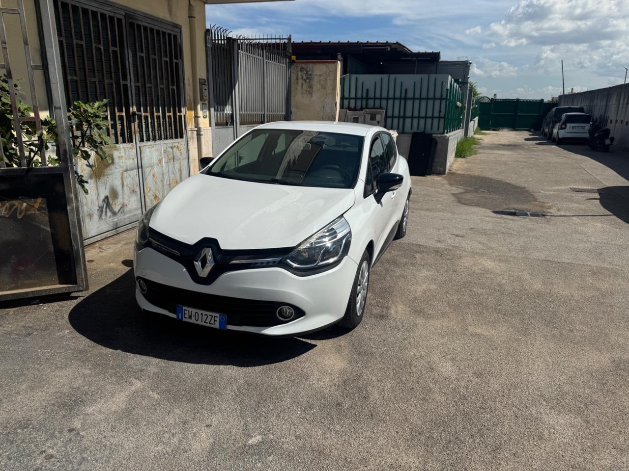 Renault Clio 1.2 75CV GPL 5 porte Costume National
