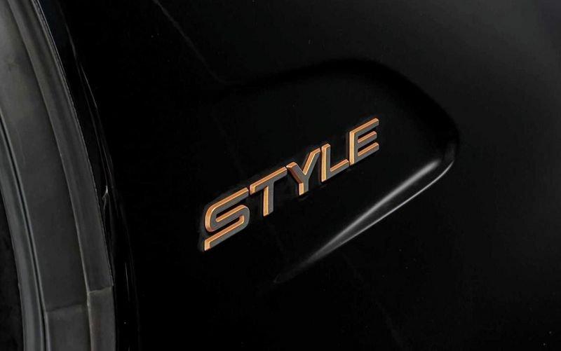 Peugeot 208 208 Hybrid 100 e-DCS6 Style