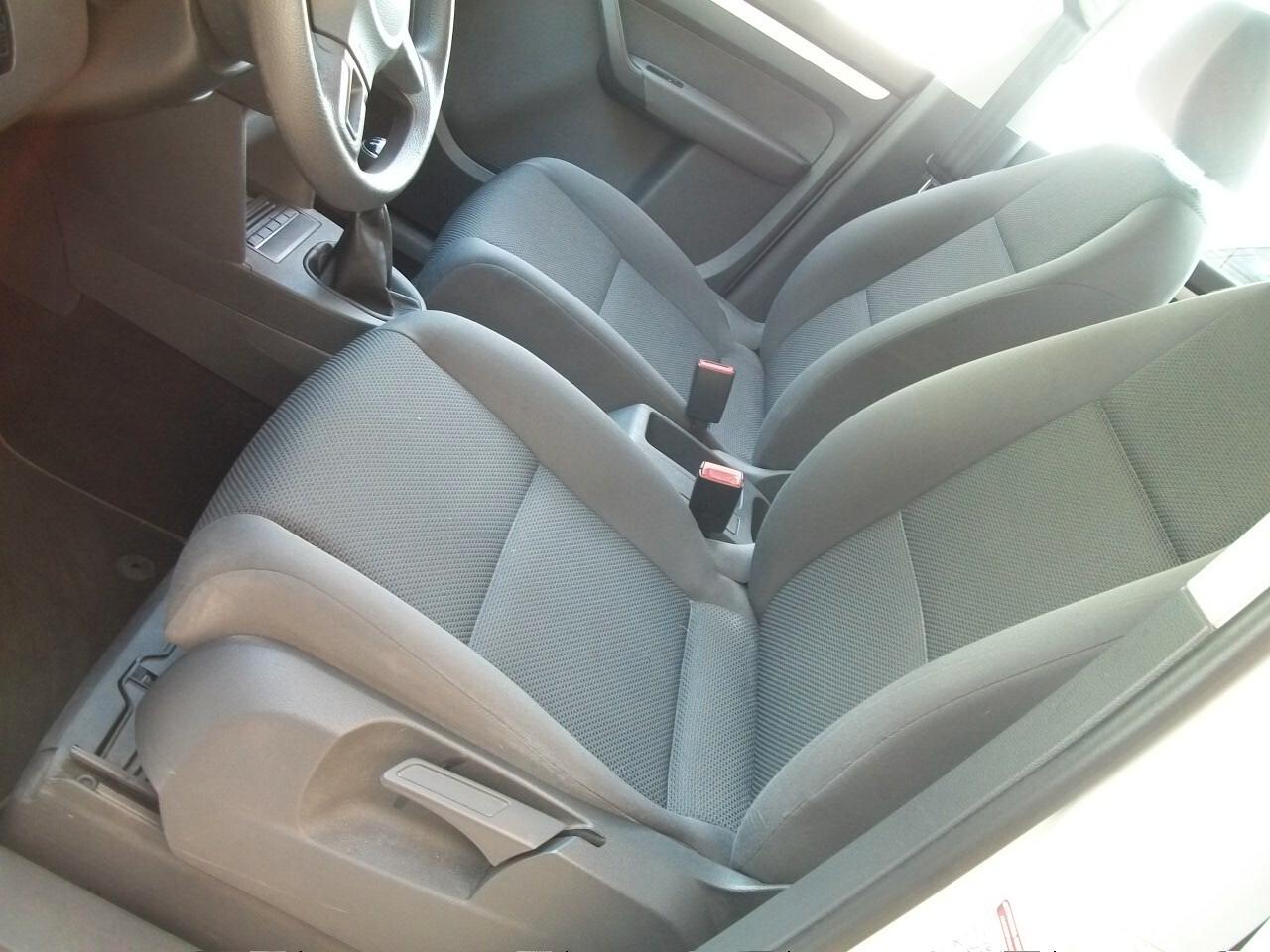 Volkswagen Touran 1.6 TDI Comfortline si nuovi patentati cc 1598 km 171240 garanzia un anno