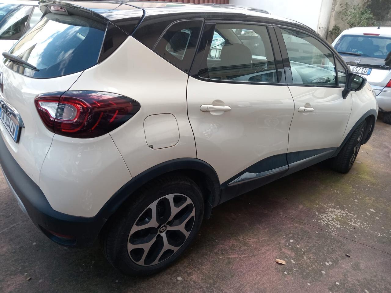 Renault Captur TCe 12V 90 CV Start&Stop Energy Intens GUIDABILE DA NEOPATENTATI