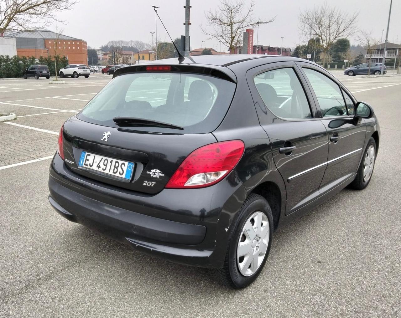 Peugeot 207 1.4 8V 75CV 5p. GPL*Clima*Euro5