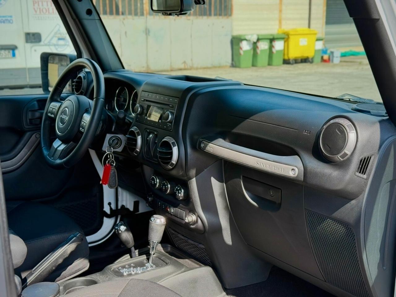 Jeep Wrangler 2.8 CRD DPF Sahara Auto