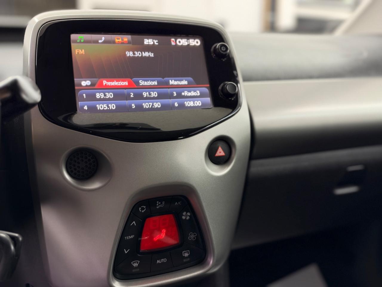 Toyota Aygo 1.0 69Cv Automatica Full Opt-Car Play