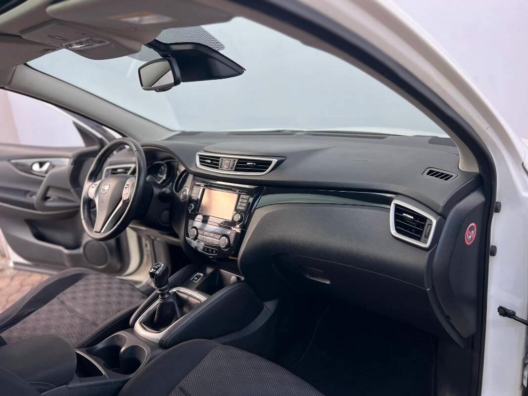 Nissan Qashqai 1.5 dci Tekna 110cv E6