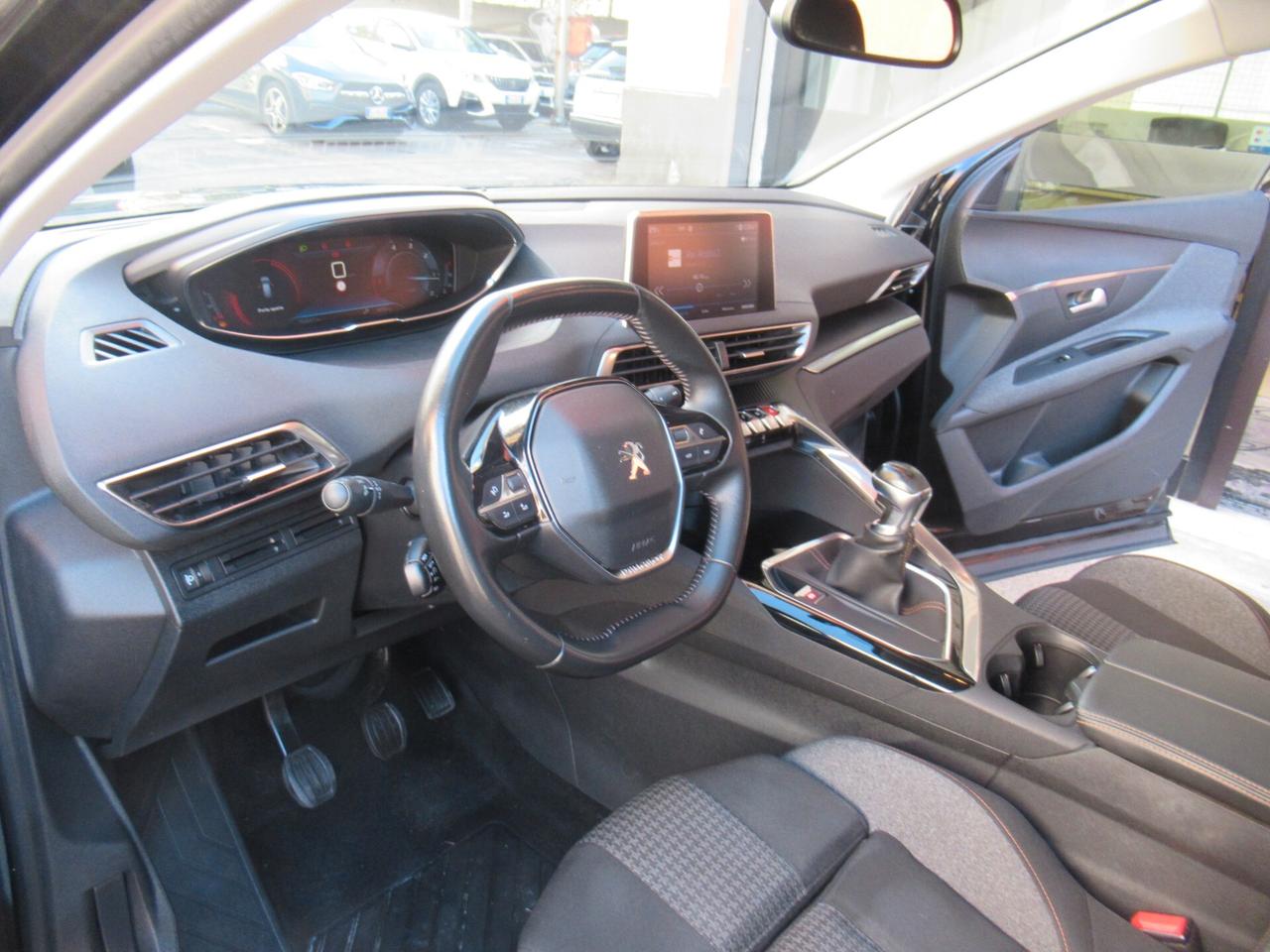 Peugeot 3008 BlueHDi 130 S&S Business