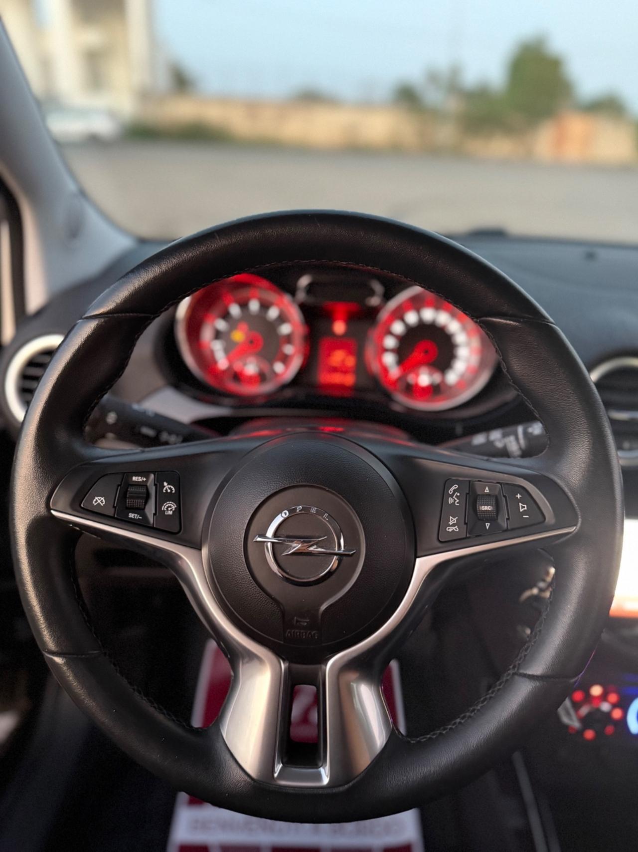 Opel Adam Rocks 1.2 70 CV Air