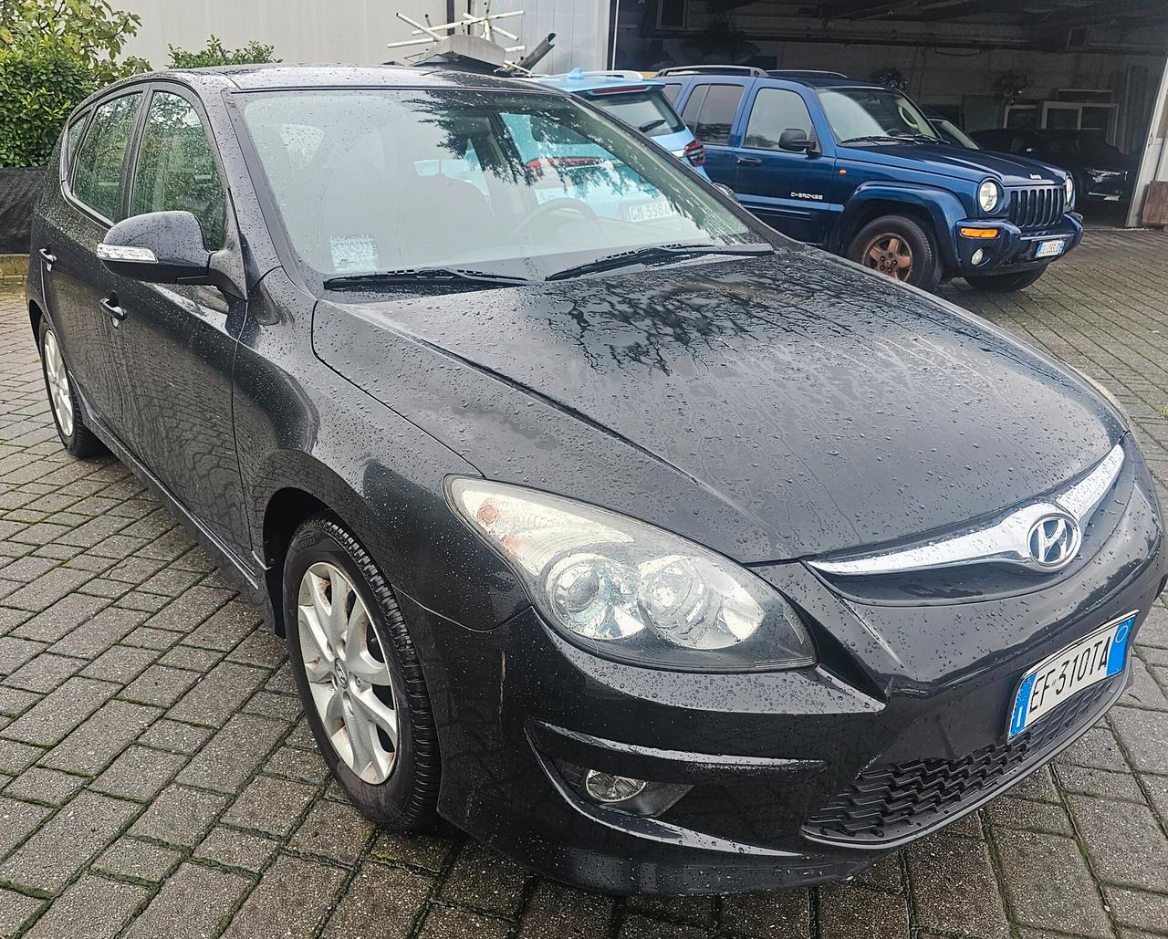 Hyundai i30 1.4 16V 109CV GARANZIA 12 MESI