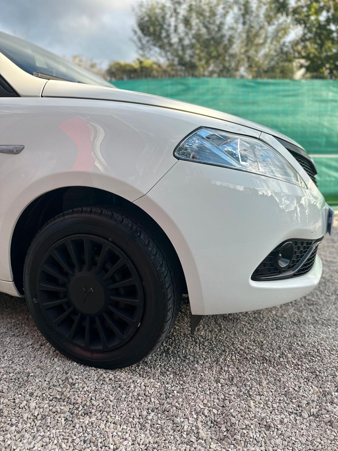 Lancia Ypsilon 1.2 2020 Ecochic Elefantino Blu