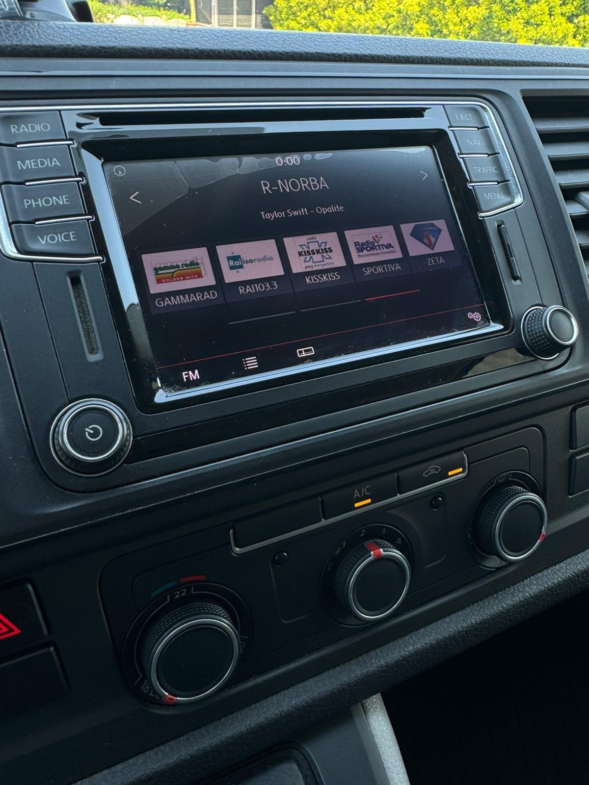 Volkswagen Transporter 2.0 TDI 150CV DSG CAMBIO AUTOMATICO