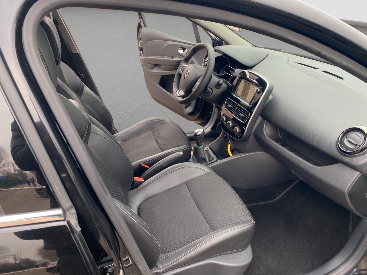 Renault Clio TCe 12V 90 CV GPL 5 porte Moschino Life