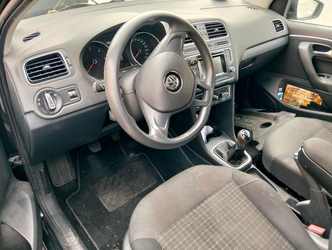 VW Polo 1.4 TDI 75cv BMT 2015 SINISTRATA