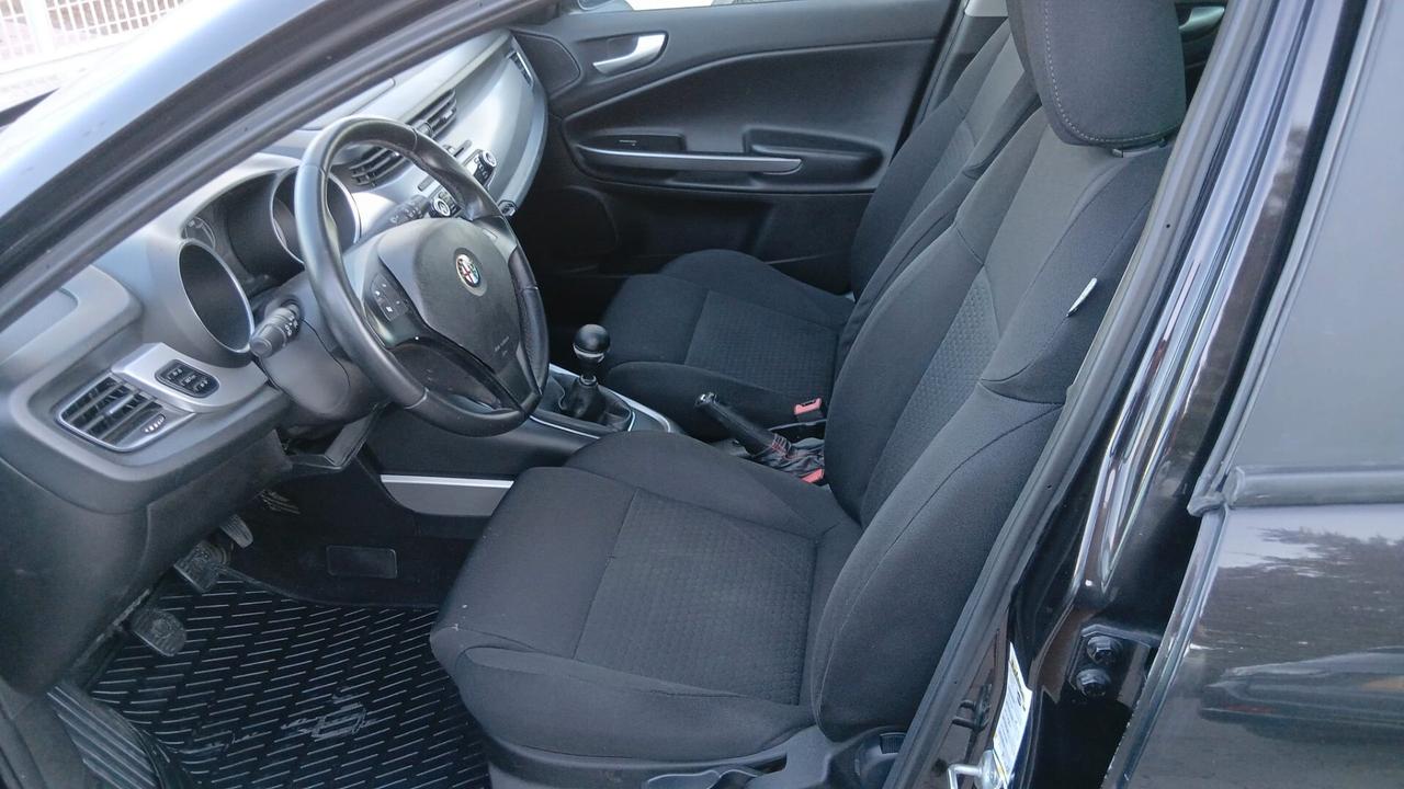 Alfa Romeo Giulietta 1.6 JTDm-2 105 CV Exclusive