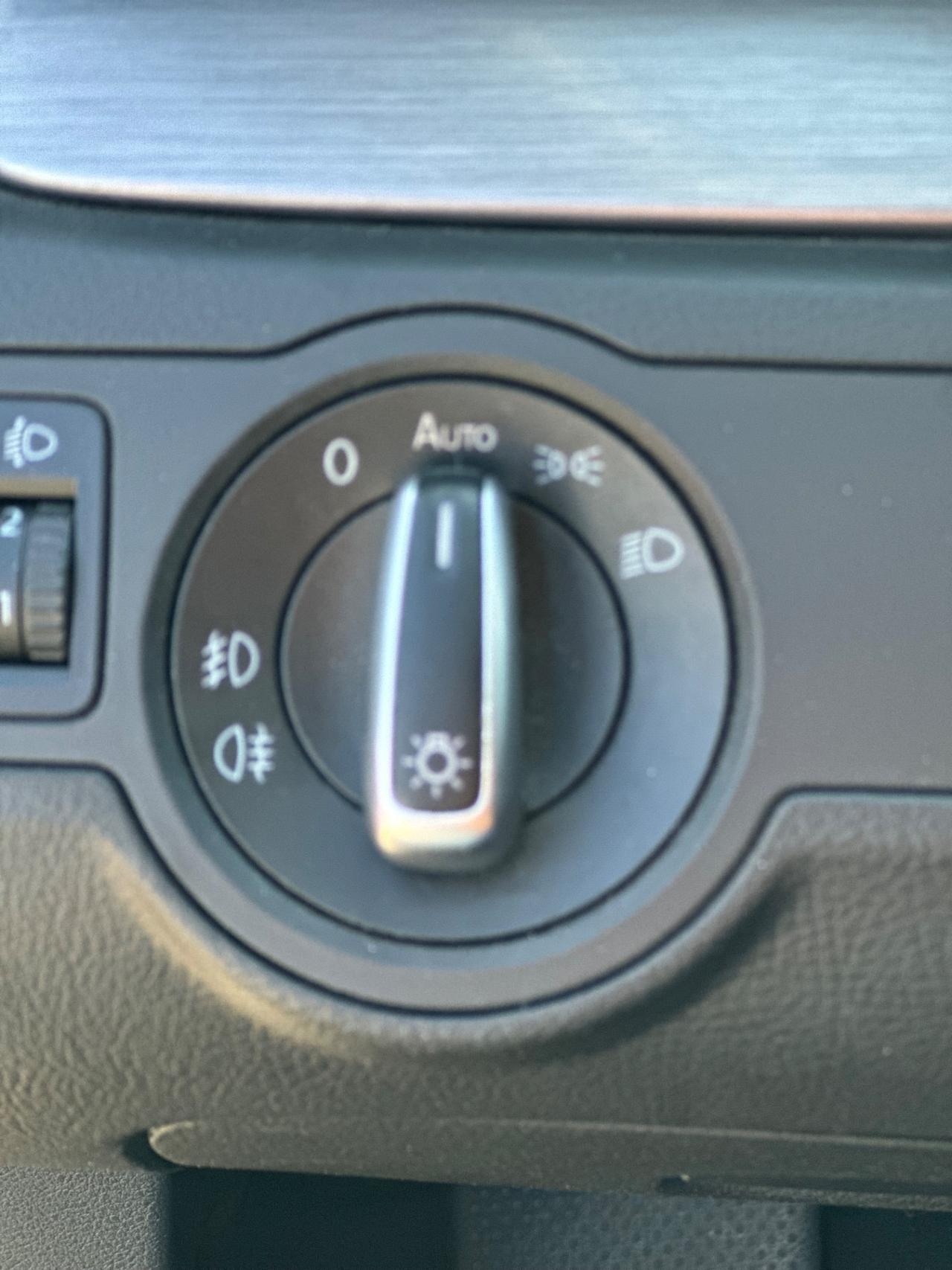 Volkswagen Passat Var. 1.6 TDI (180.000KM) NEOPATENTATI