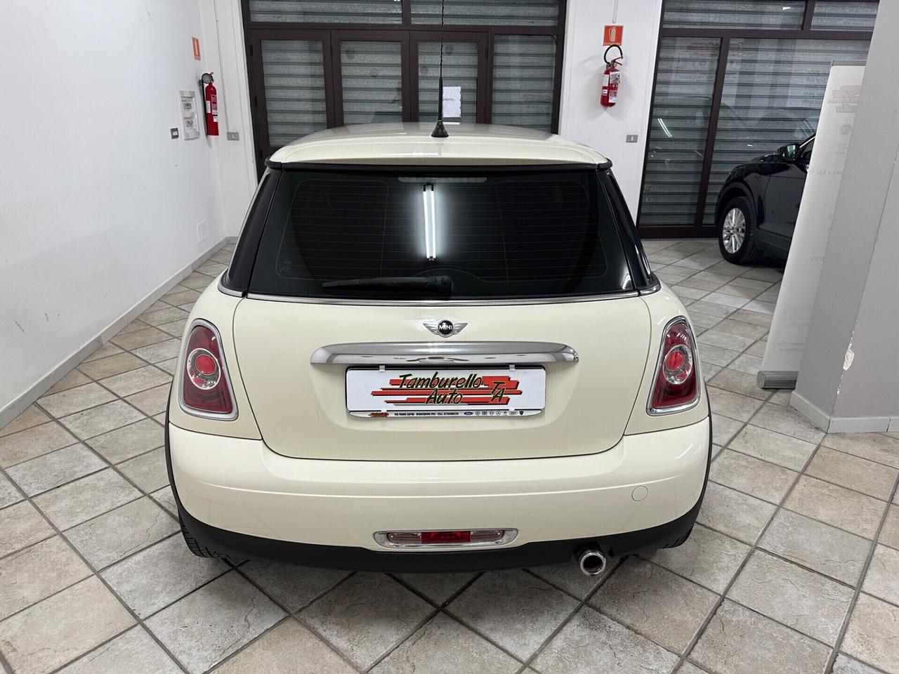 MINI 1.6 (90) One D 2011