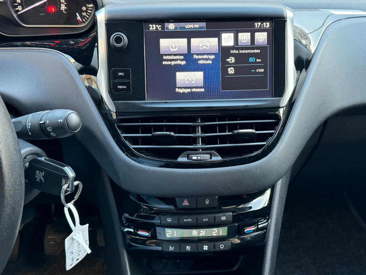 PEUGEOT 208 1.6 HDI 75 CV. E6 NAVI PERFETTA