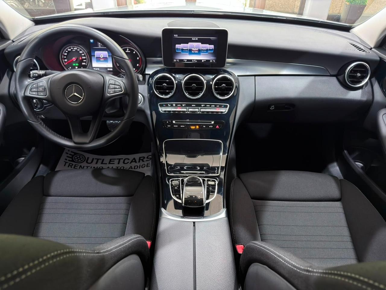 MERCEDES C 220 2.2d 170cv AUTO 75.000km BERLINA