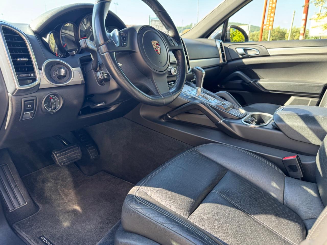Porsche Cayenne 3.0 Diesel strafull