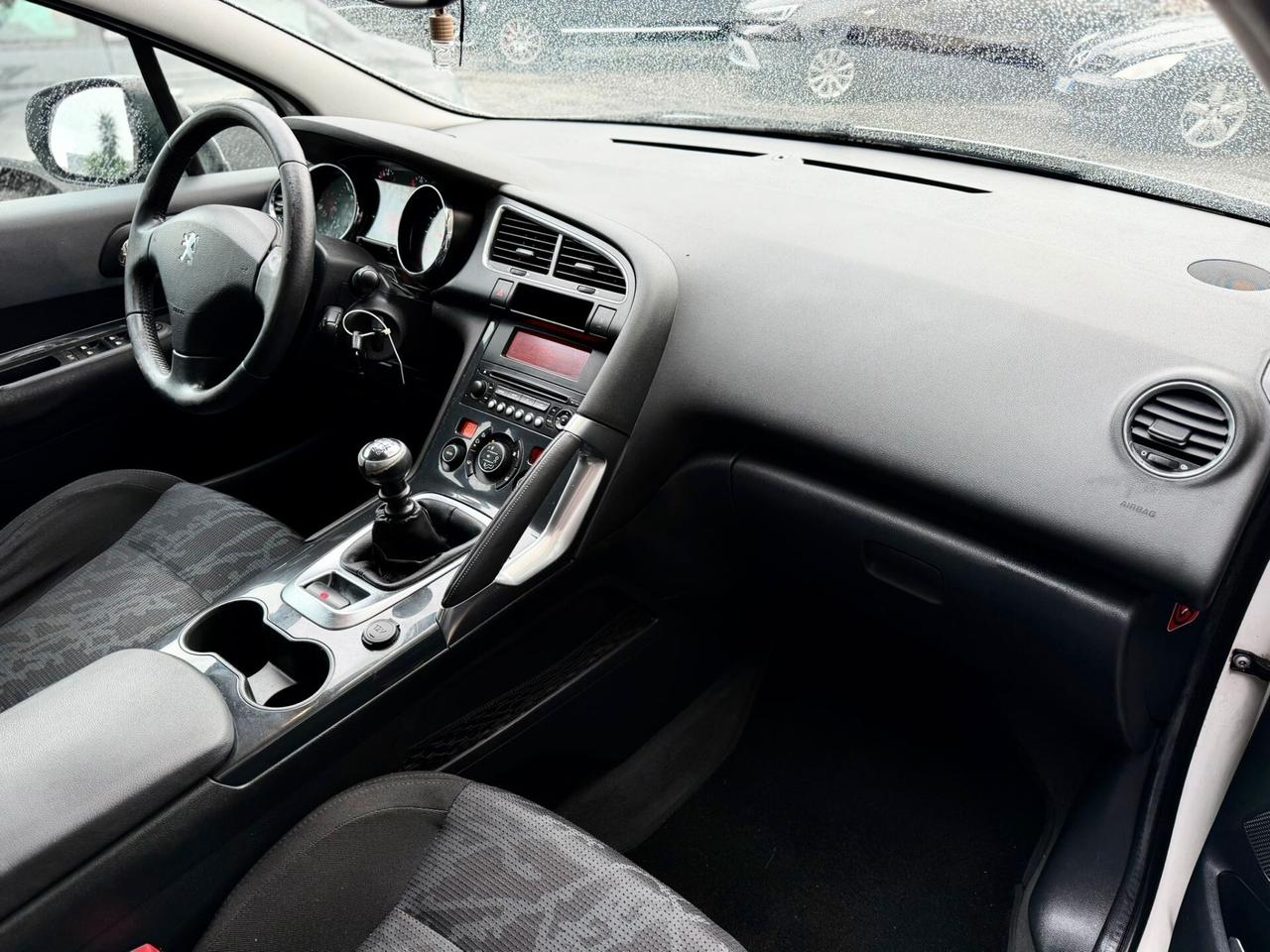 Peugeot 3008 1.6 HDi 110CV Tecno