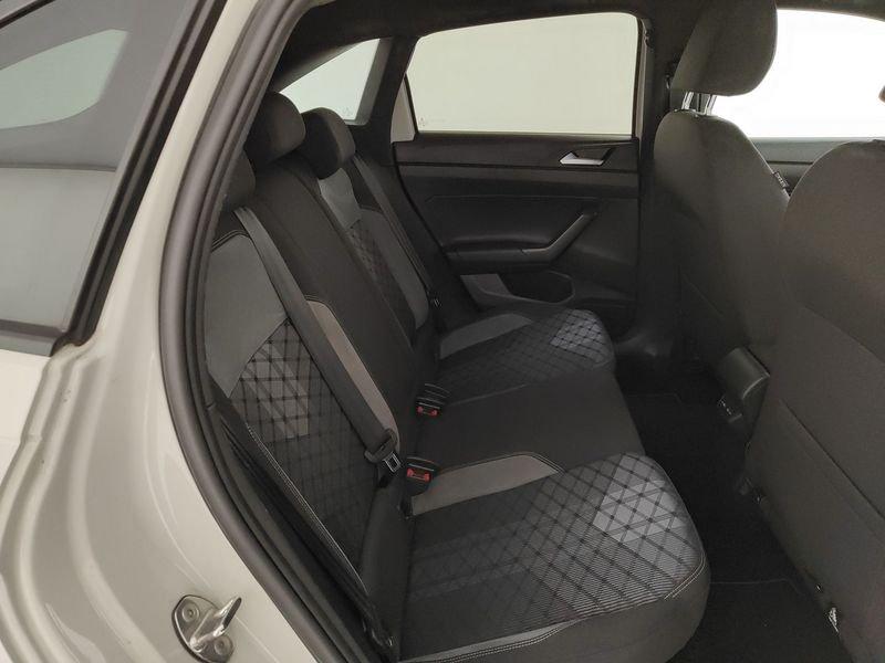 Volkswagen Taigo 1.0 TSI DSG R-Line