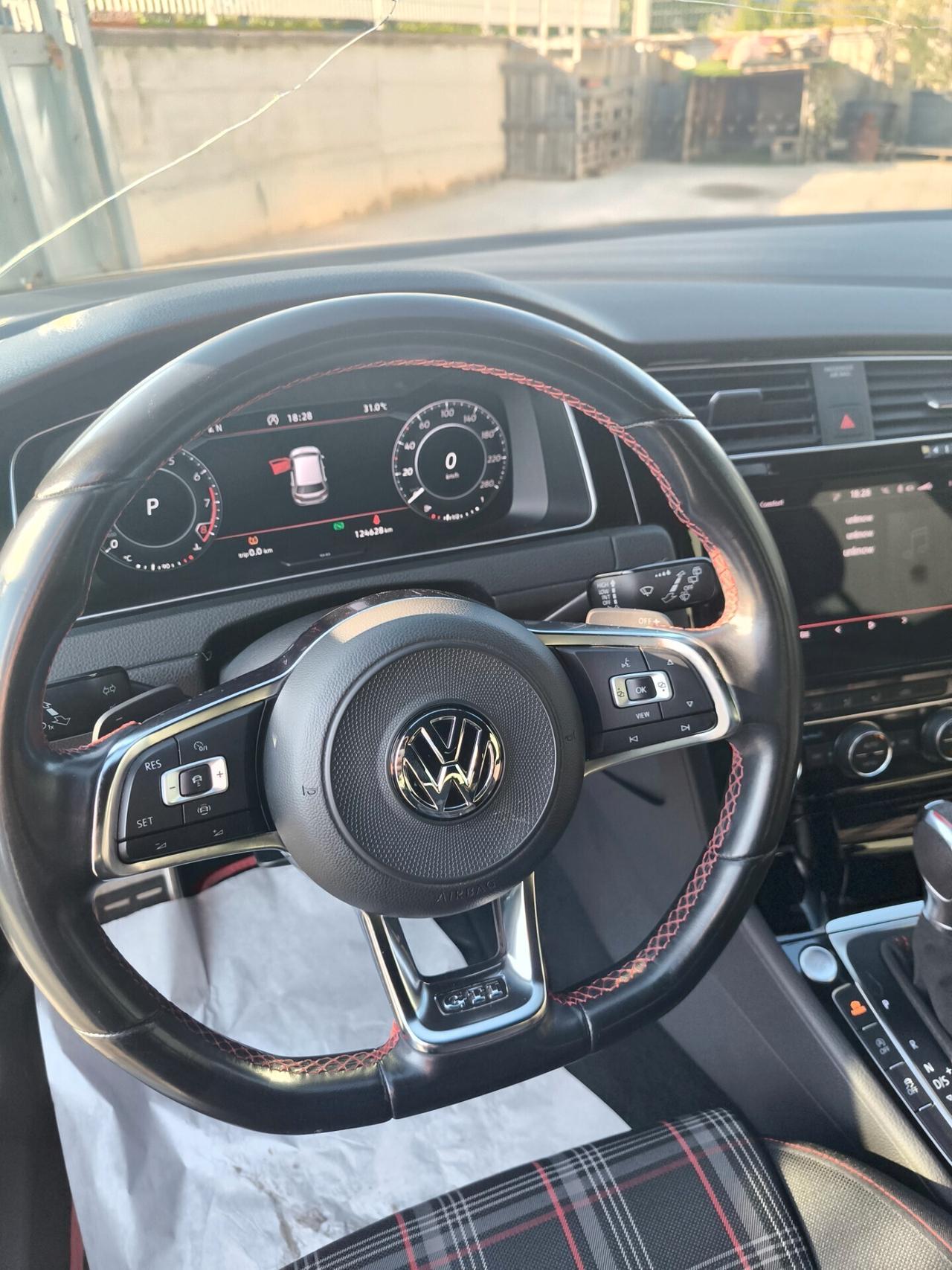 Volkswagen Golf GTI Performance 2.0 245 CV TSI DSG 5p. BMT