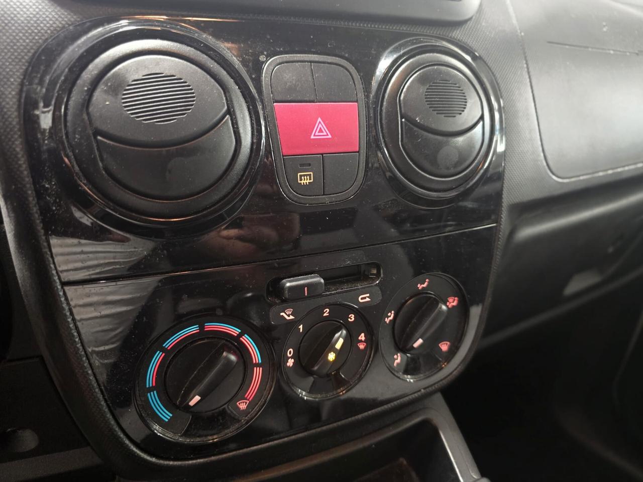 Fiat Qubo 1.4 8V 77 CV Lounge
