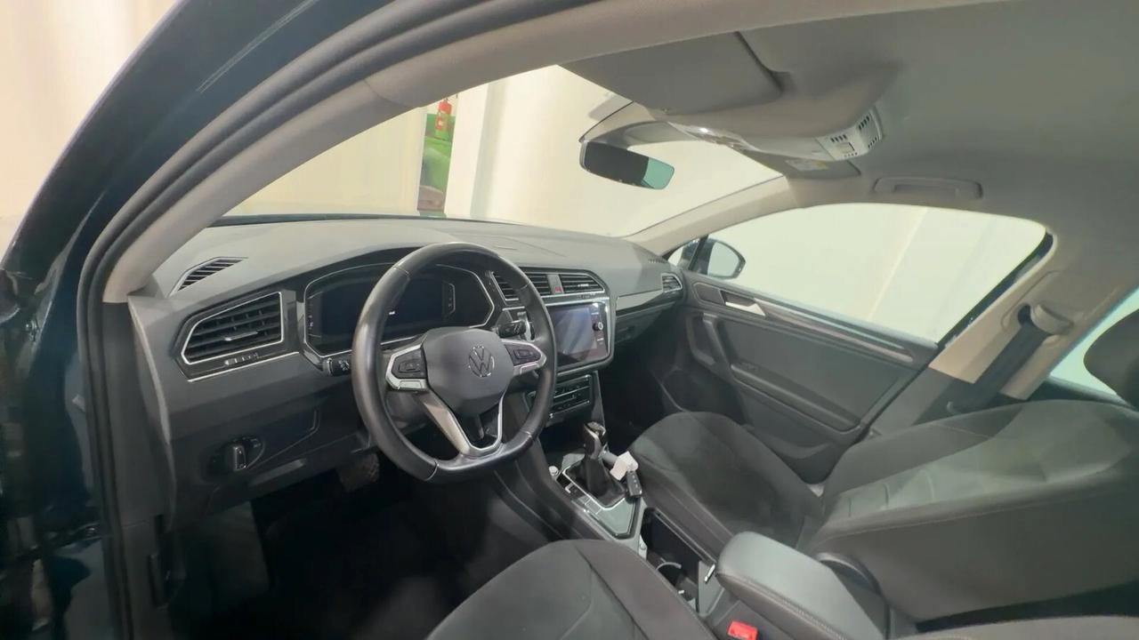 Volkswagen Tiguan 2.0 TDI 150 CV SCR DSG Elegance