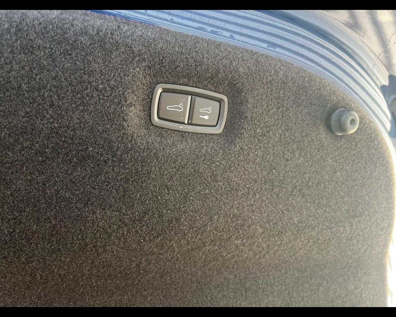 AUDI E - TRON GT QUATTRO