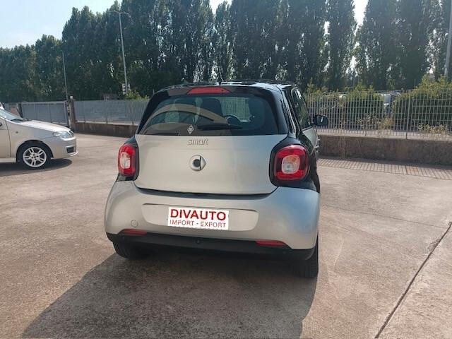 Smart ForFour 60 1.0 Black Passion