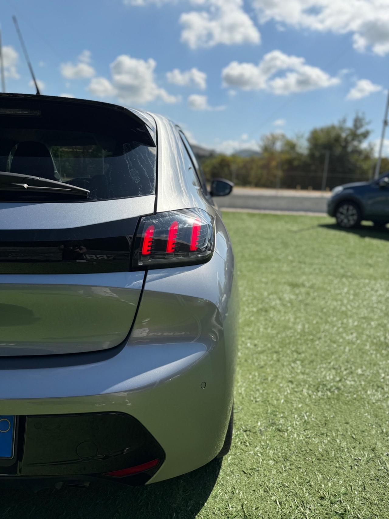 Peugeot 208 BlueHDi 100cv ALLURE 38Mila KM